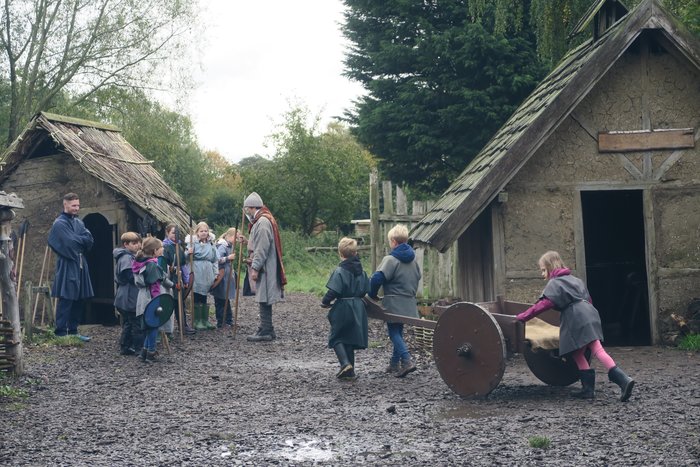 J1 Visit Danelaw Dark Age Village | News | St Peter's School